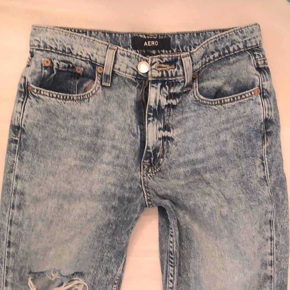 🚨sold🚨Aero Mom Jeans size 6